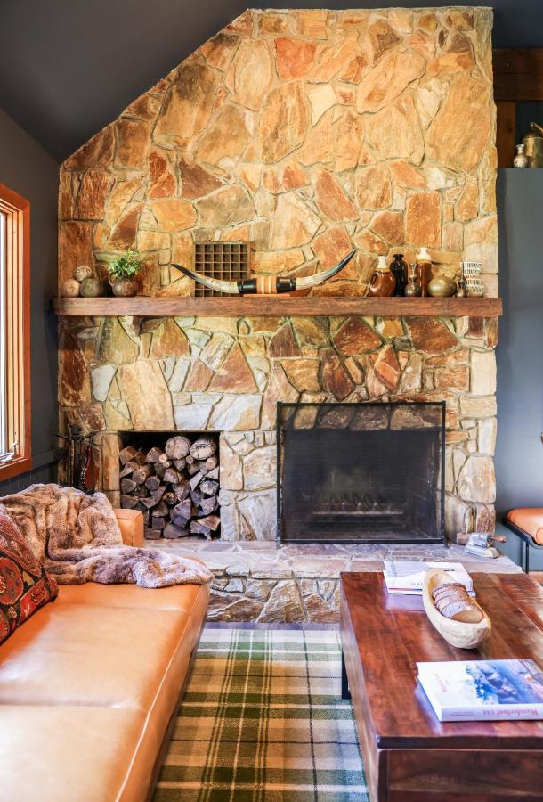 Outland Chalet & Suites Great Smoky Mountains Whittier Eksteriør billede