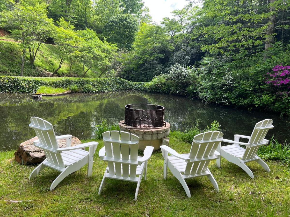 Outland Chalet & Suites Great Smoky Mountains Whittier Eksteriør billede