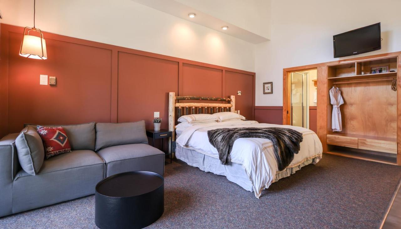 Outland Chalet & Suites Great Smoky Mountains Whittier Eksteriør billede