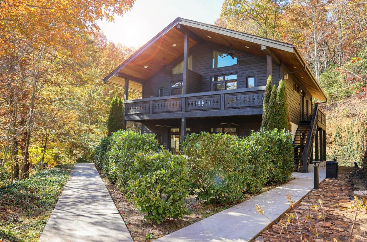 Outland Chalet & Suites Great Smoky Mountains Whittier Eksteriør billede