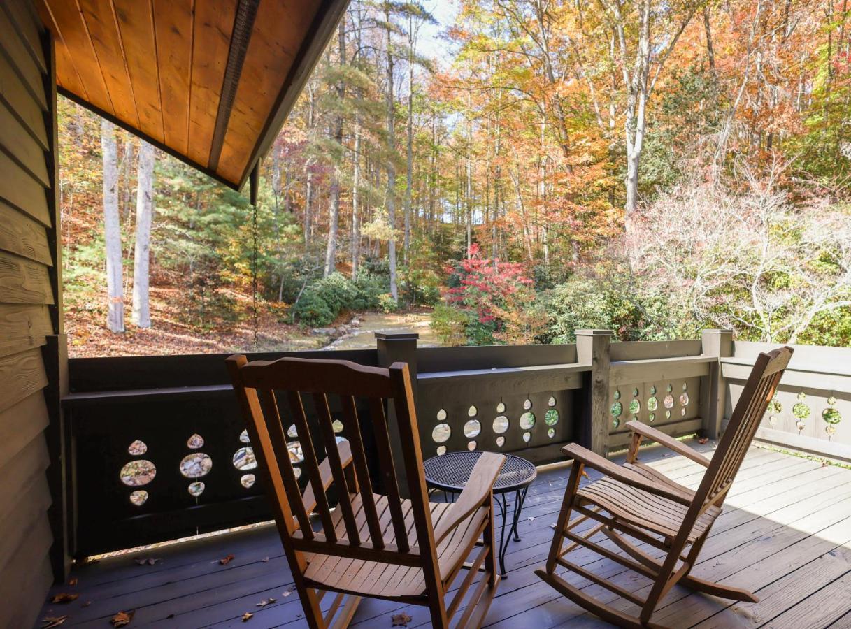 Outland Chalet & Suites Great Smoky Mountains Whittier Værelse billede